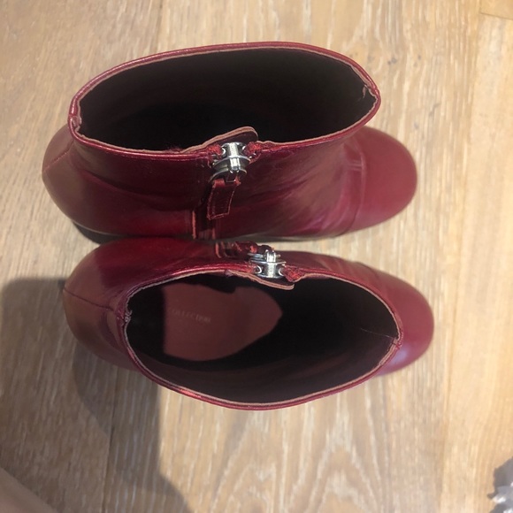 Zara gorgeous deep red leather booties - Picture 4 of 4
